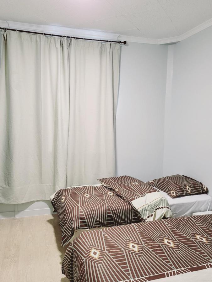 Appartement Proche Disneyland Parc Asterix "Appart'4" Pierrefitte sur Seine Bagian luar foto